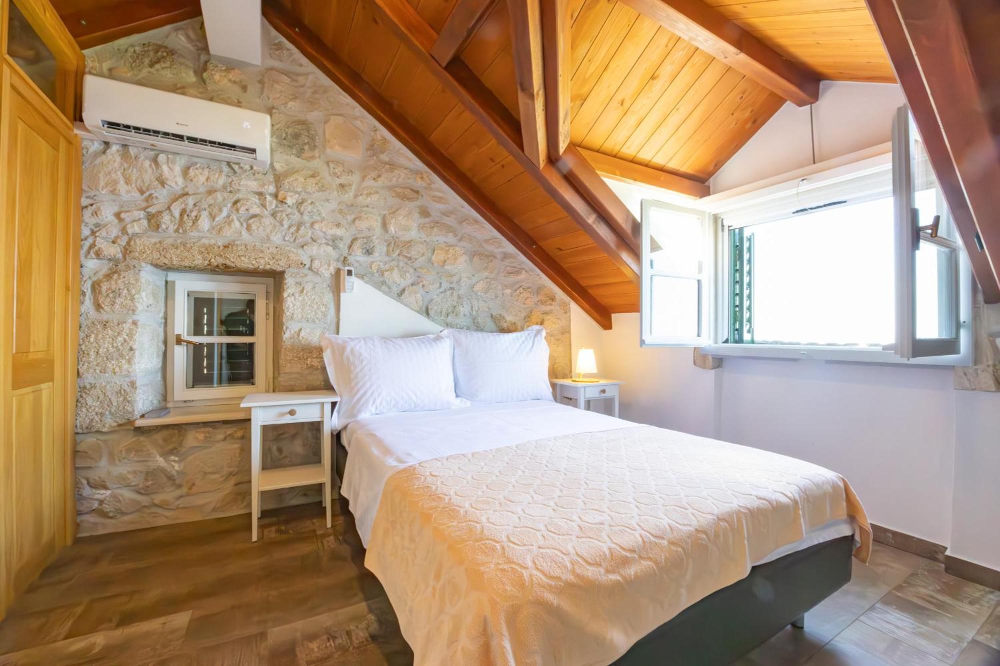 Vila Stone House Kurtic Stara Podgora Exteriér fotografie